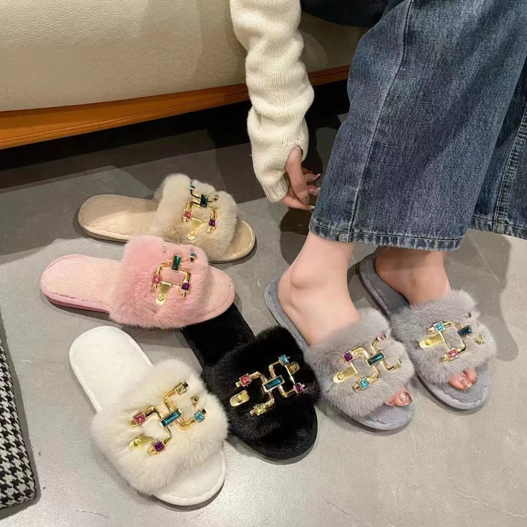 M0334 pearl slipper