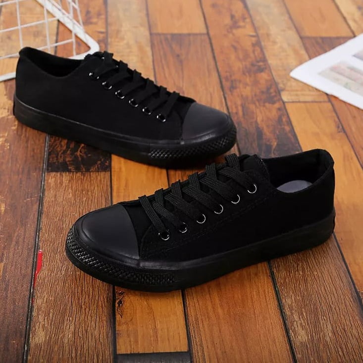 Black canvas shoes