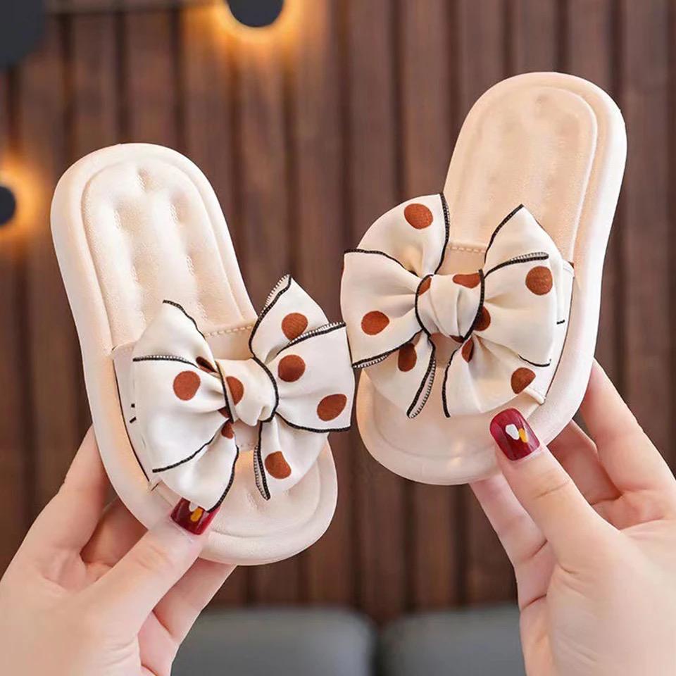 Kids summer slippers