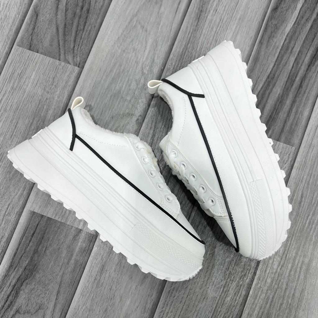 Xt08 Sneaker